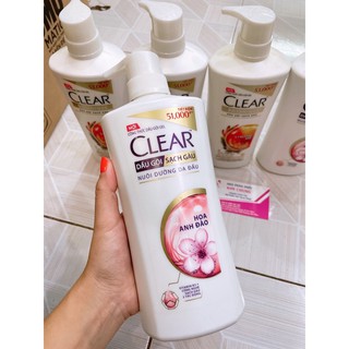 Dầu Gội Sạch Gàu Clear Hoa Anh Đào 630g