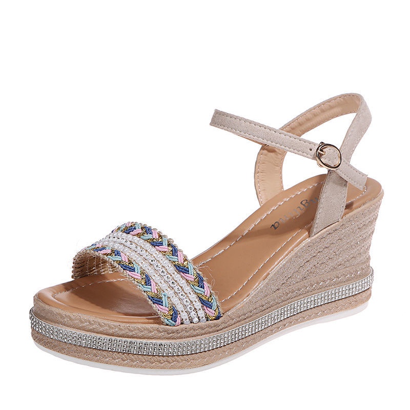 Xăng đan Đế Mềm Chống Trượt Thoải Mái Dành Cho Nữ