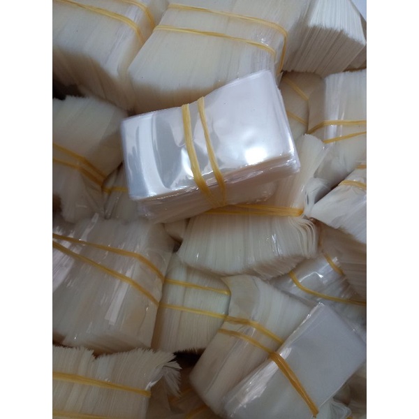 Màng co vòi bình nước .loại trong.túi 1 ký