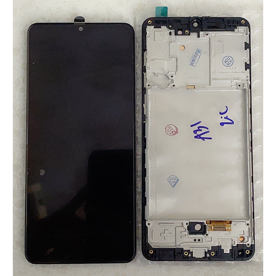 Màn hình Samsung A31 có khung bao test