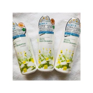 Sữa tắm trắng da Manis White Shampoo nhật 450ml