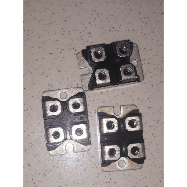 Diode sắt 120A, 600V, dùng chỉnh lưu sạc bìn acquy 100- 200A