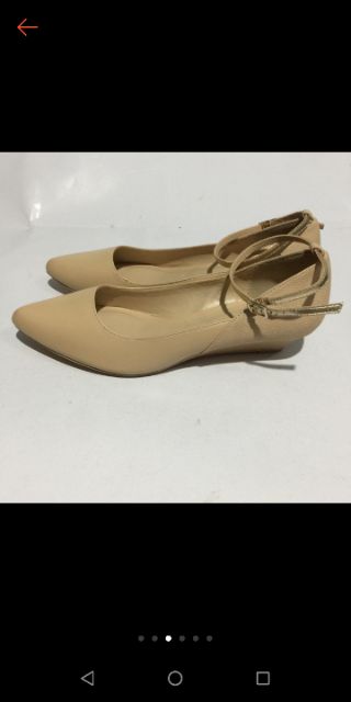 Size 38. Mới 99%. Chính hãng VASCARA. GIÀY BÍT MŨI ĐẾ XUỒNG cao 3cm