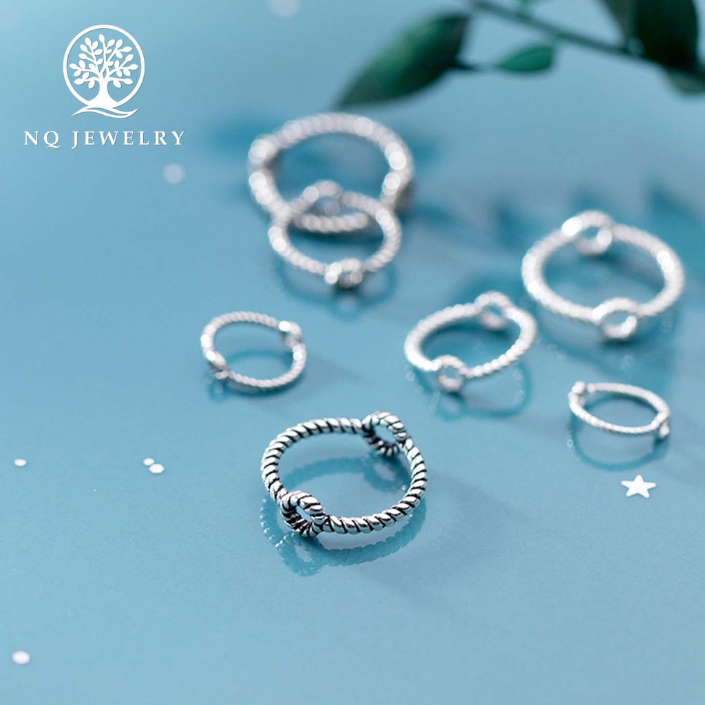 Charm bạc tròn xoắn lồng hạt xỏ ngang (bạc trắng) - NQ Jewelry