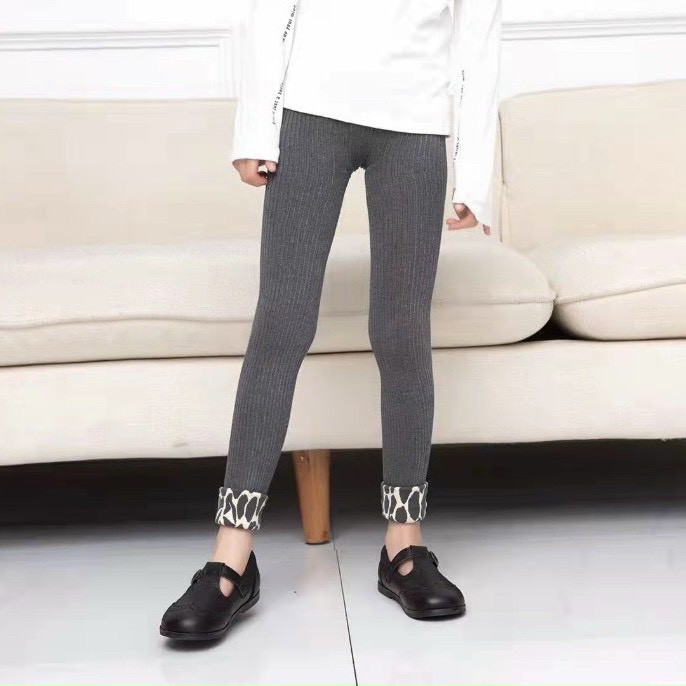 quần legging bé gái đẹp sang cực kì thoải mái cho bé vận động