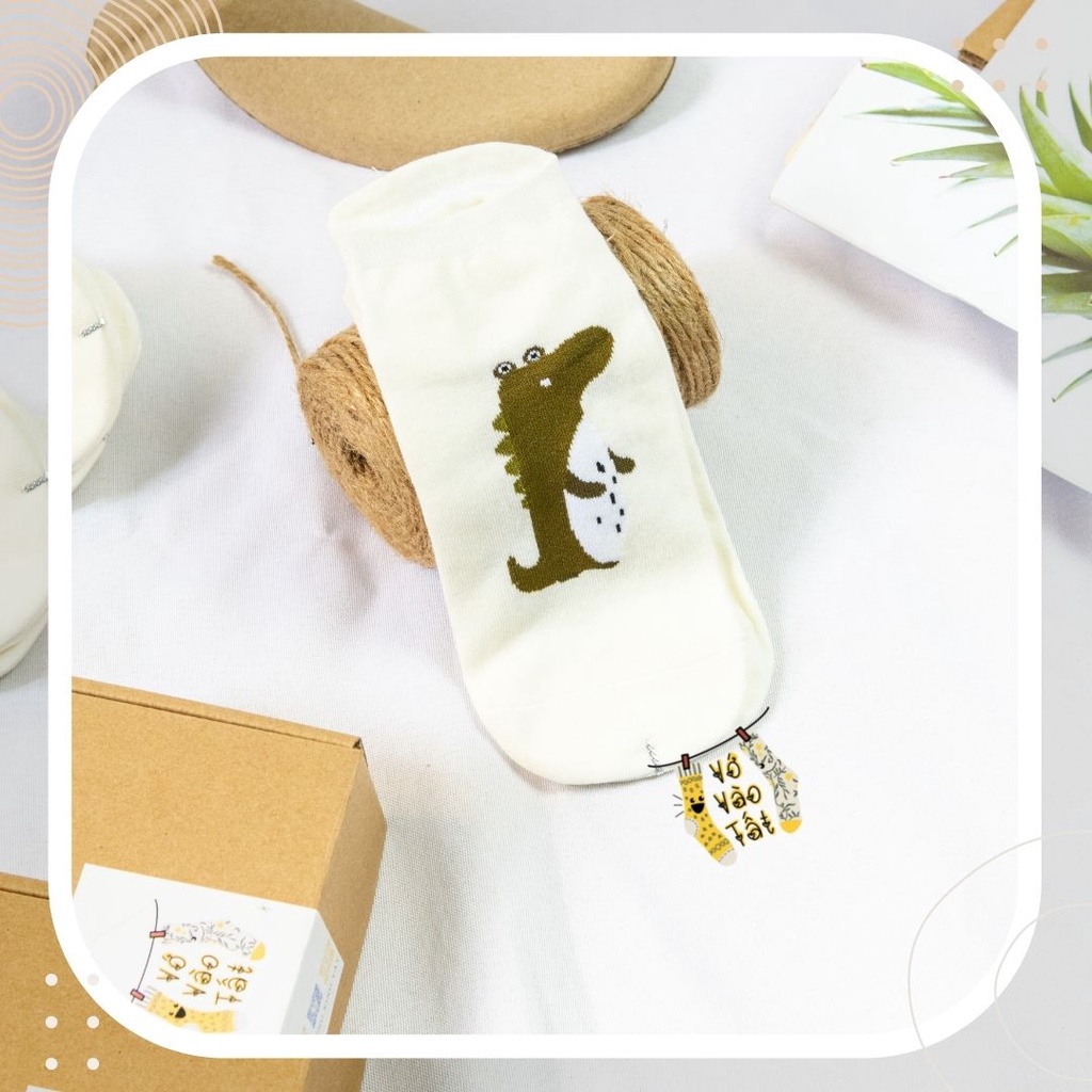 TẤT VỚ NỮ CỔ NGẮN TRẮNG CUTE