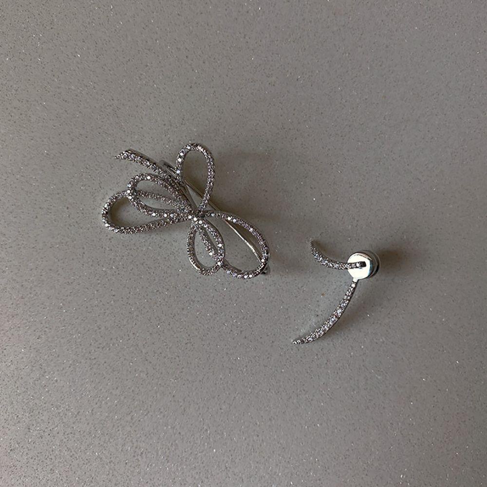 Bông Tai Kiểu Bất Đối Xứng Đính Nơ BACK2LIFE|Khuyên Kẹp Vành Tai Bằng Hợp Kim Cá Tính Cho Nữ