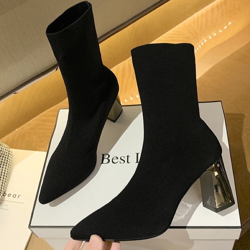 FULL BOX 🌼 Bốt len chun cổ thiết kế mũi nhọn, gót gương