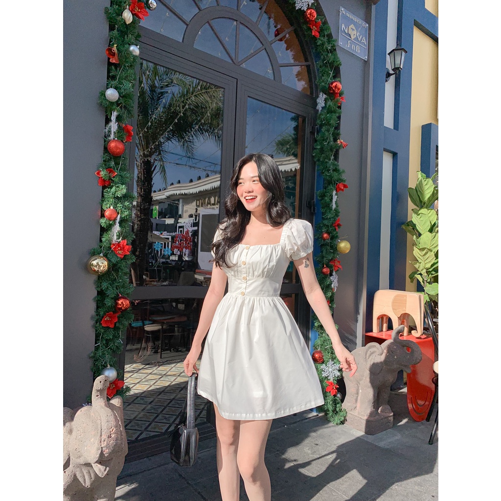 Đầm Yoona - Đầm cổ vuông nhún ngực nút gỗ | BigBuy360 - bigbuy360.vn