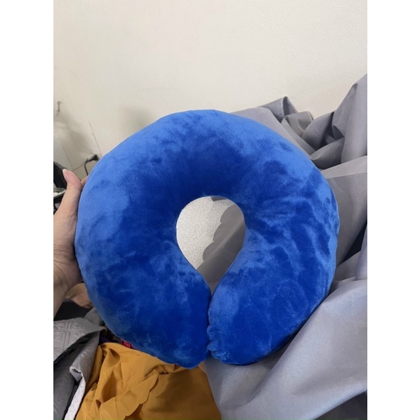 GỐI ÚP MẶT KHÁCH MASSAGE SPA