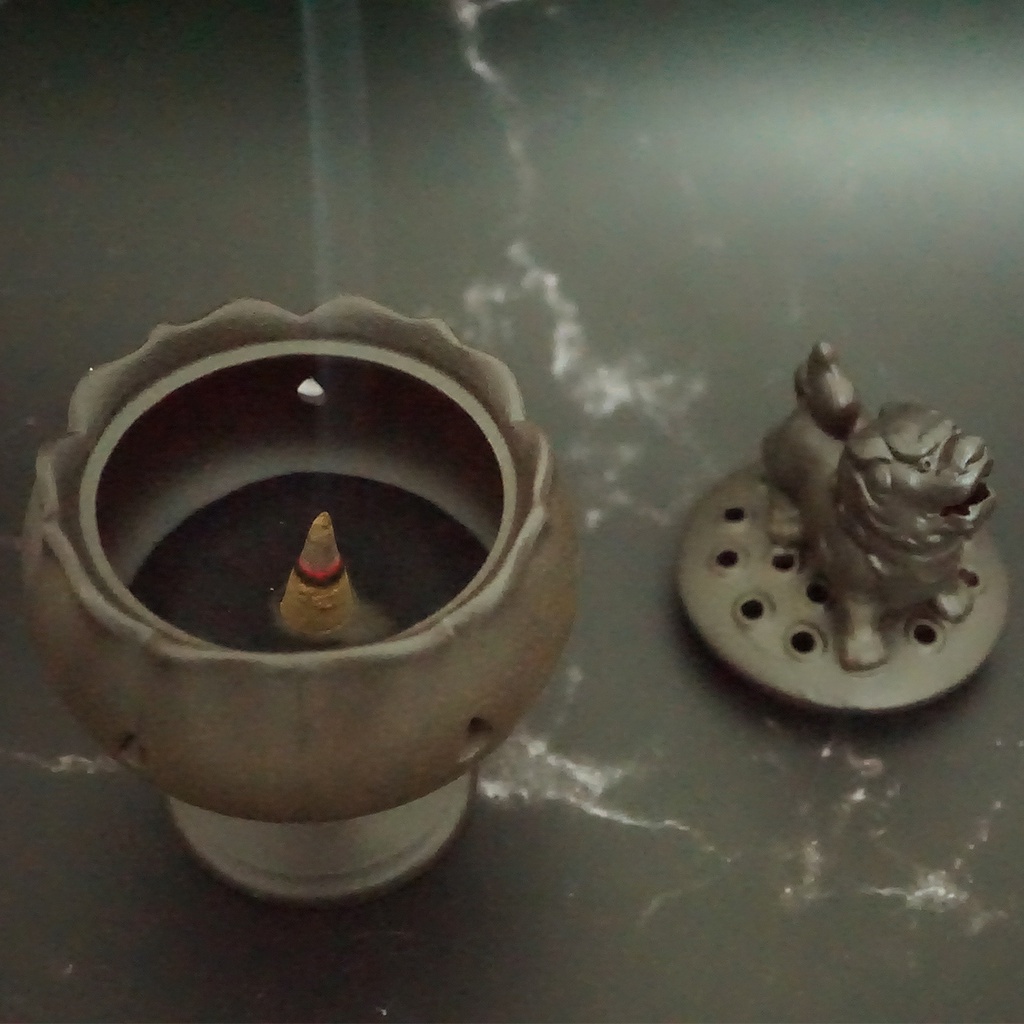 Đỉnh Xông Trầm Hương Sư Tử cao cấp cực sang