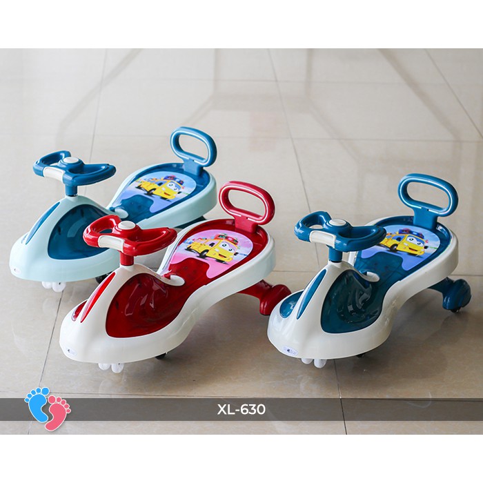 Xe lắc tay cho bé có đèn & nhạc BABY PLAZA XL-630