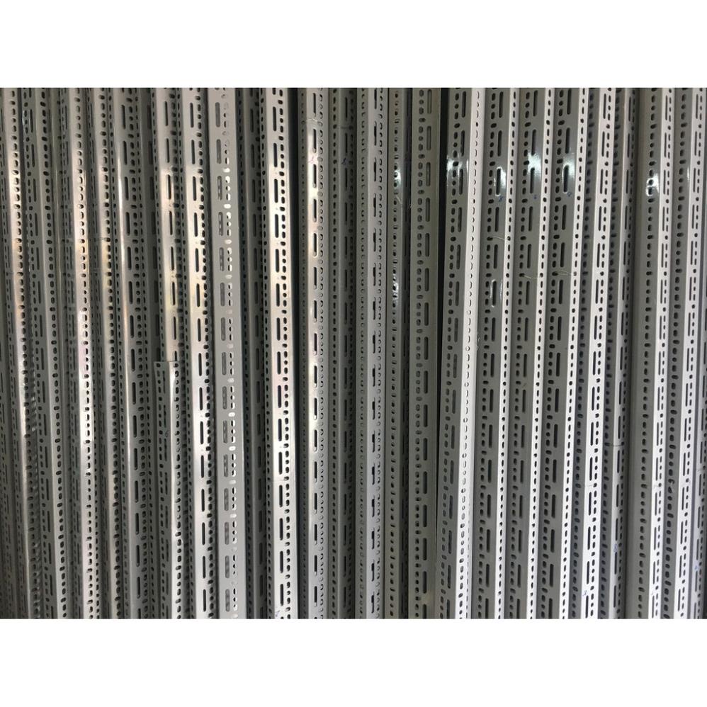 Thanh sắt V lỗ đa năng V4x4cm dài 150cm