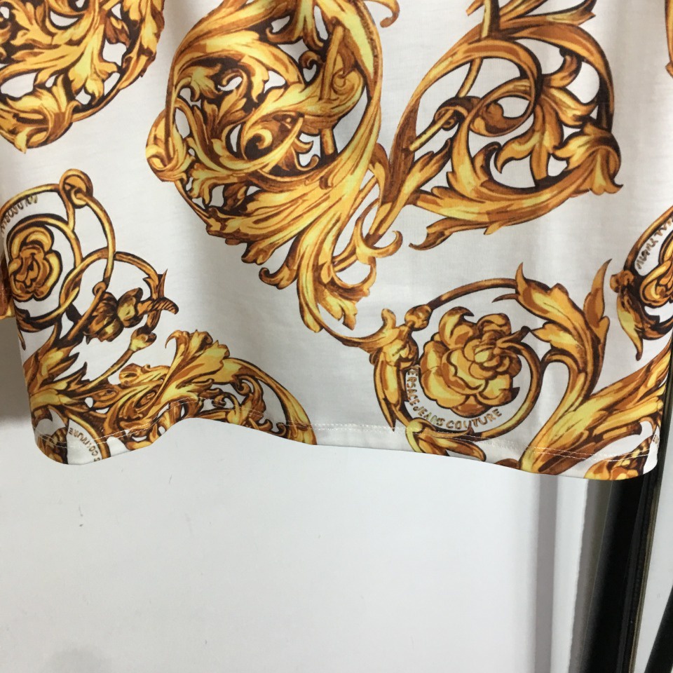 Áo croptop nữ thời trang cao cấp Versace phong cách trẻ trung, thời thượng