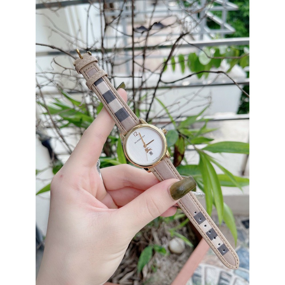 (Thẻ bảo hành 12 tháng) (burberry nữ) Đồng hồ nữ Burberry dây da cao cáp, kẻ caro tính tế, thẻ bảo hành 12 tháng - dong | BigBuy360 - bigbuy360.vn