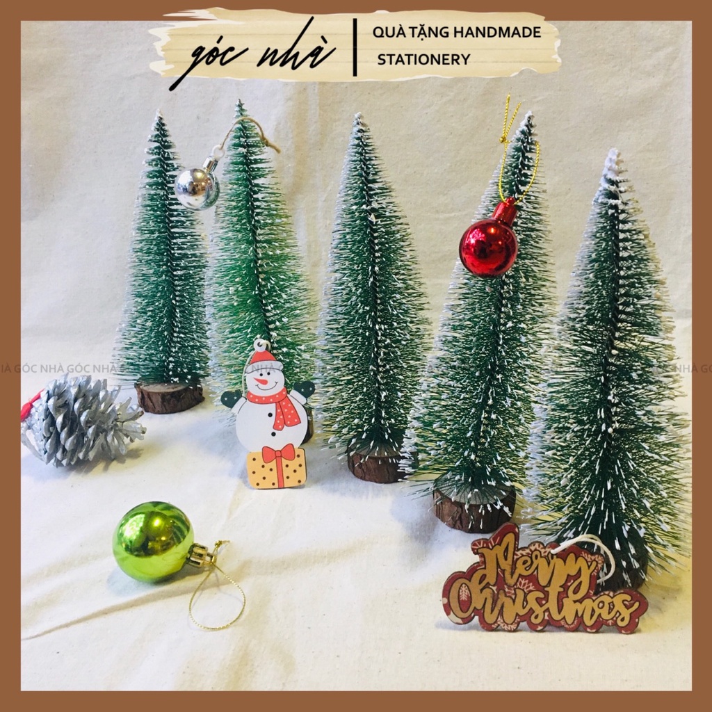 Cây thông Noel trang trí Giáng sinh