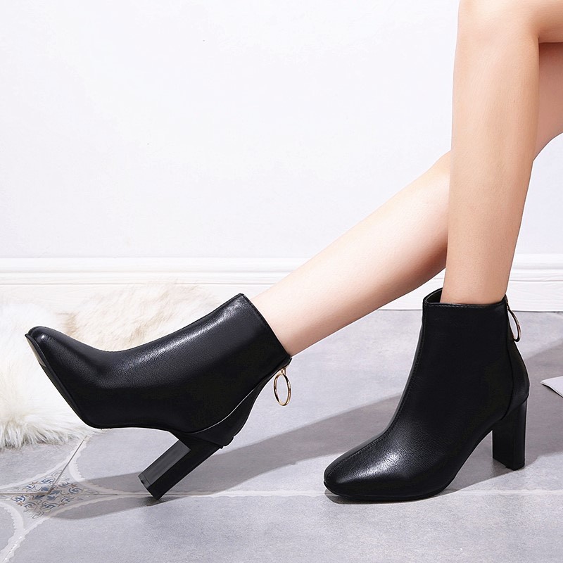 Bốt nữ cổ tròn gót vát 8 phân hàng QC có lót lông