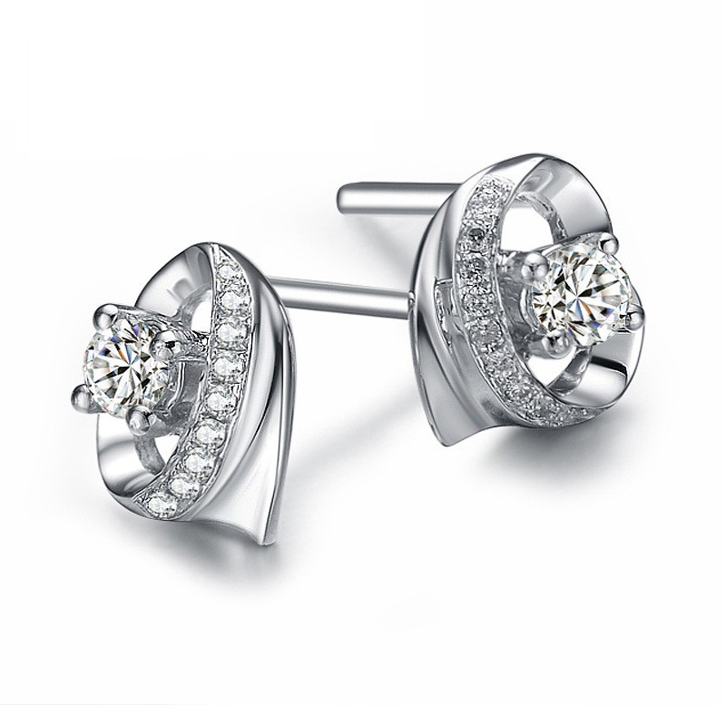 Hoa tai bạc ý 925 hình trái tim nhỏ nhắn, xinh xắn HT81