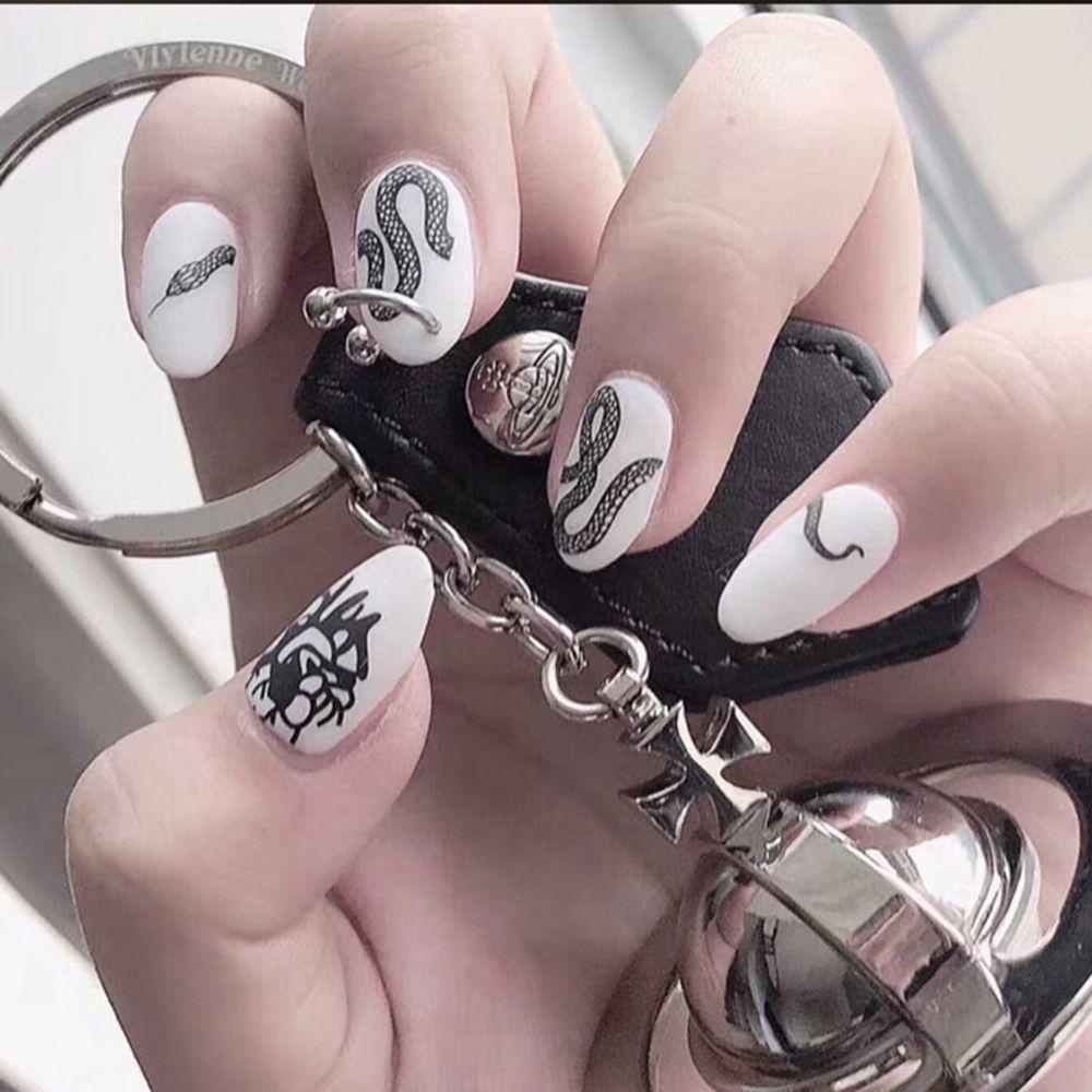 Miếng Dán Trang Trí Móng Tay Họa Tiết Hoa Bướm 3D Độc Đáo