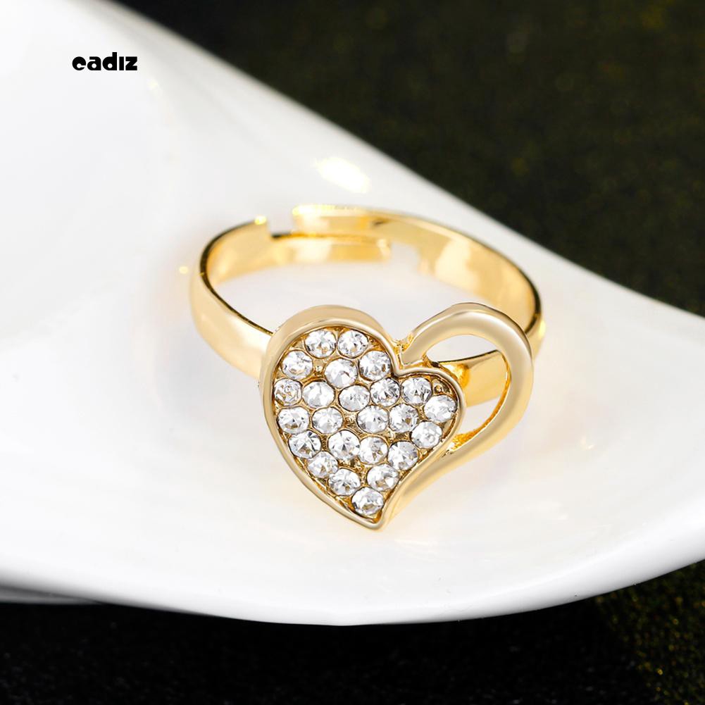 Bộ dây chuyền , nhẫn , khuyên tai mặt trái tim đính đá pha lê