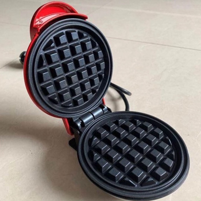Máy làm bánh tổ ong mini Sokany, Nướng bánh waffle