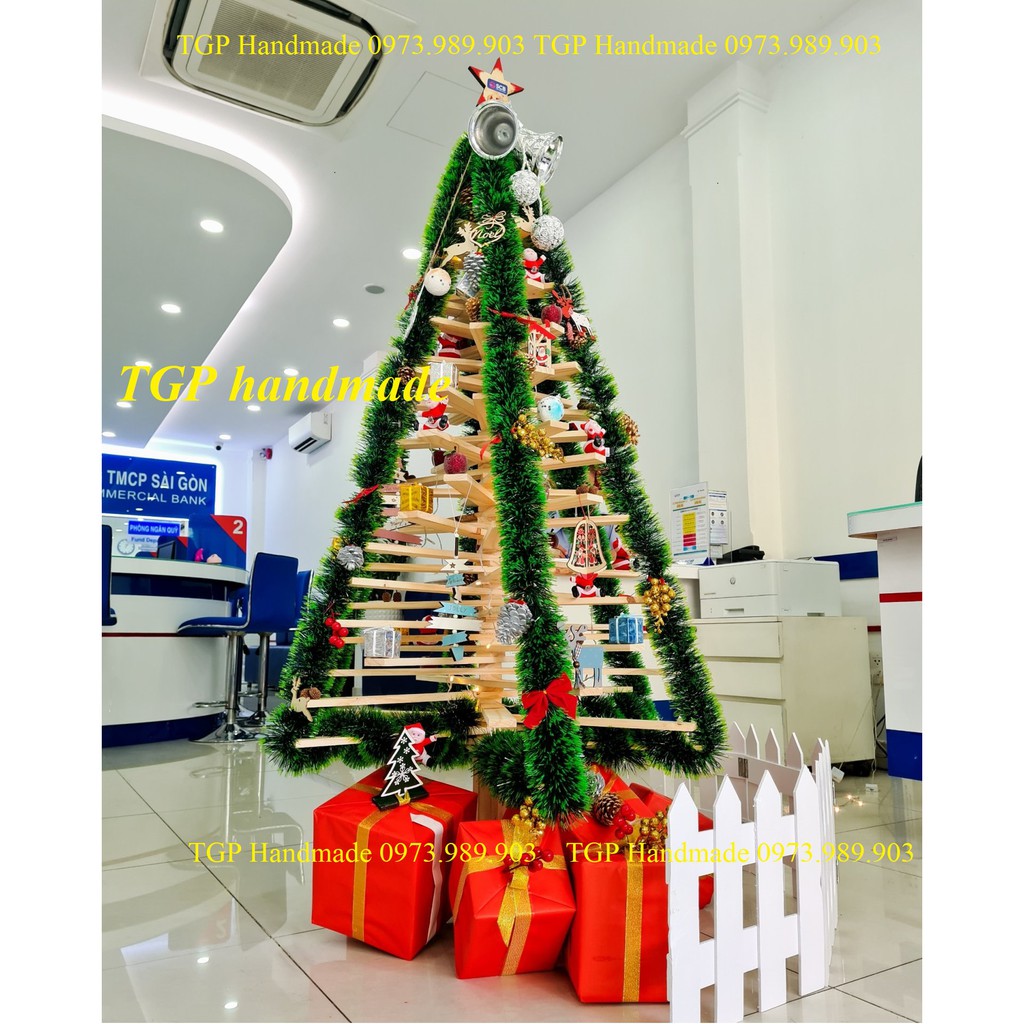 Cây thông Noel gỗ xếp gọn