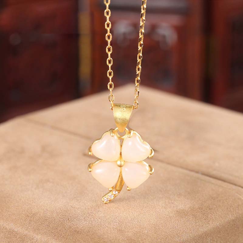 Vòng cổ mặt cỏ bốn lá đính đá ngọc bích thời trang