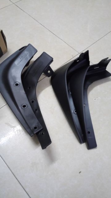 Chắn bùn 4 bánh xe ô tô Nissan Livina