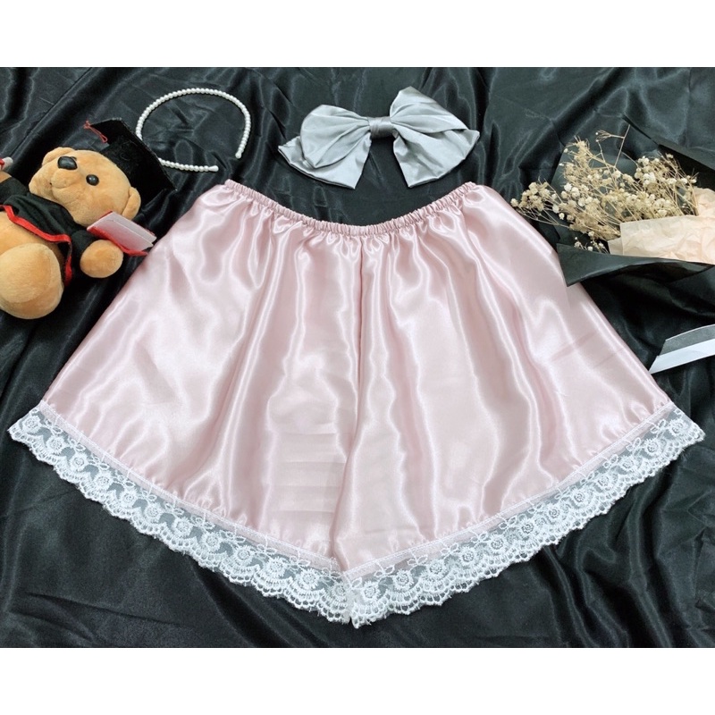 Quần Đùi Nữ Hàn Quốc Phối Ren Nữ Tính Chất Lụa Satin Siêu Mát - TC.Q01