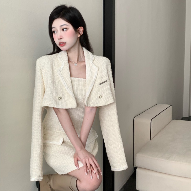 SET VÁY DẠ KÈM KHOÁC TRƠN (B1004)