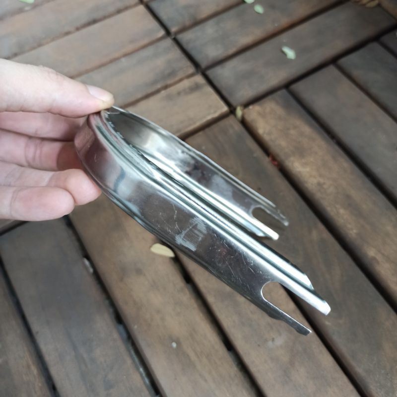 Nẹp bửng chữ U cub 78, 80,81 chất liệu inox