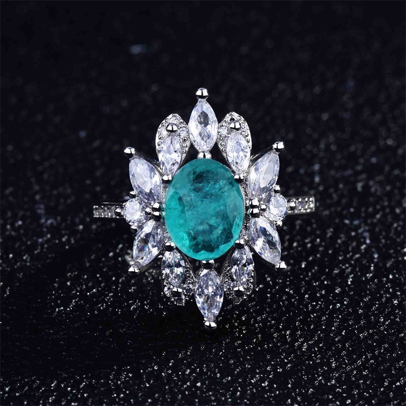 Nhẫn Paraiba đính đá kim cương toàn diện