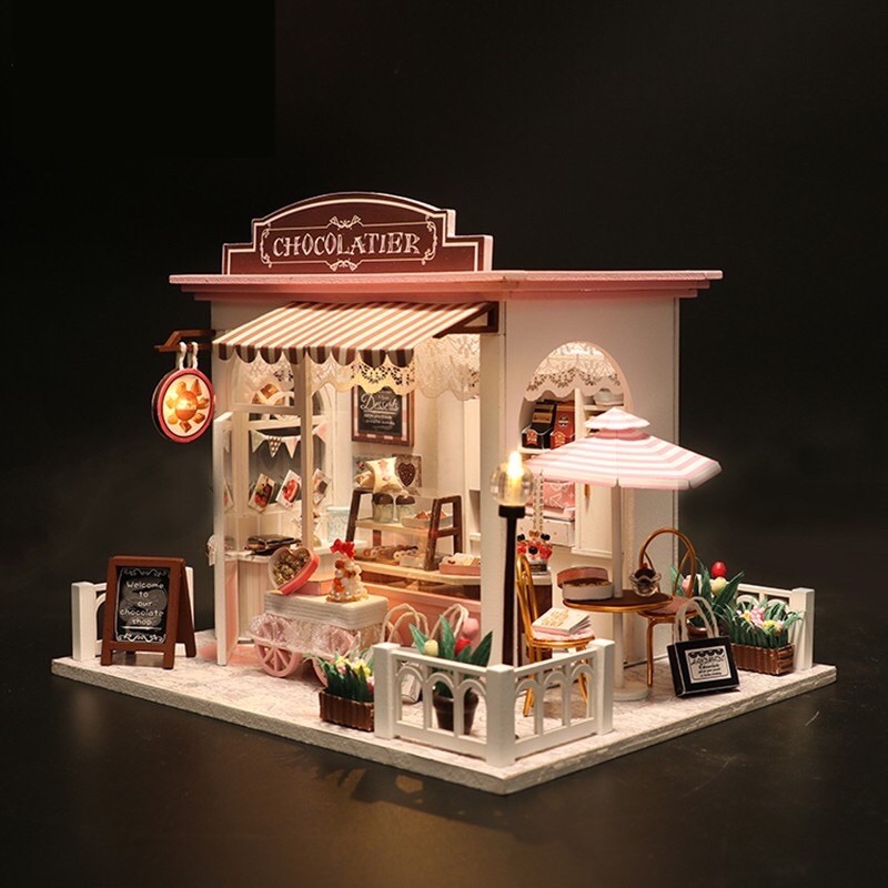 Mô hình nhà DIY Doll House Chocolatier Kèm Mica Chống bụi