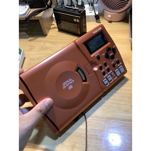 Máy nghe CD Tascam  GT1MK II