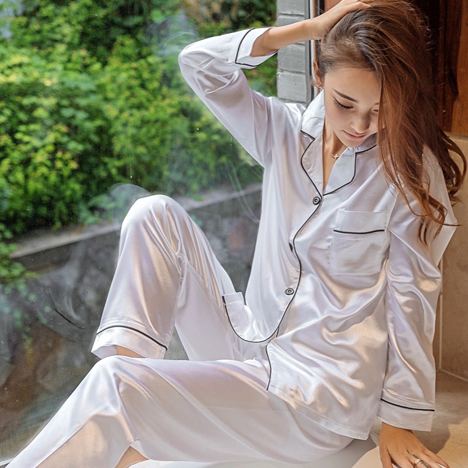 Bộ đồ ngủ pijama vải lụa lạnh mỏng tay dài phong cách mùa hè cho nữ