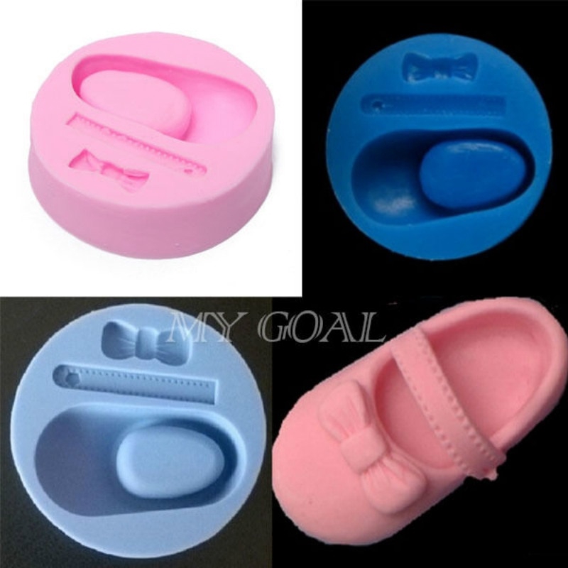 Khuôn Làm Bánh Chất Liệu Silicone Hình Giày Em Bé 3D Dễ Thương