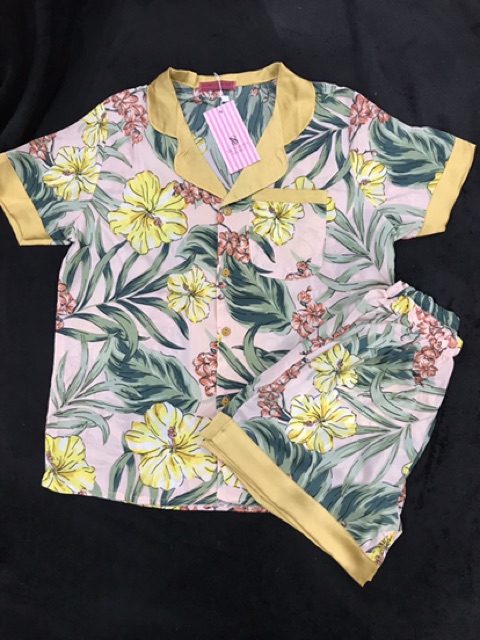 [ ẢNH THẬT] Pijama lụa Hoa đùi | BigBuy360 - bigbuy360.vn