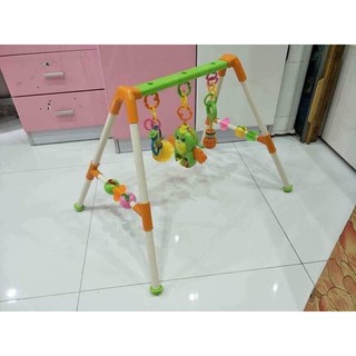 Kệ chữ A con vẹt phát nhạc, Kệ chữ a có nhạc cho bé