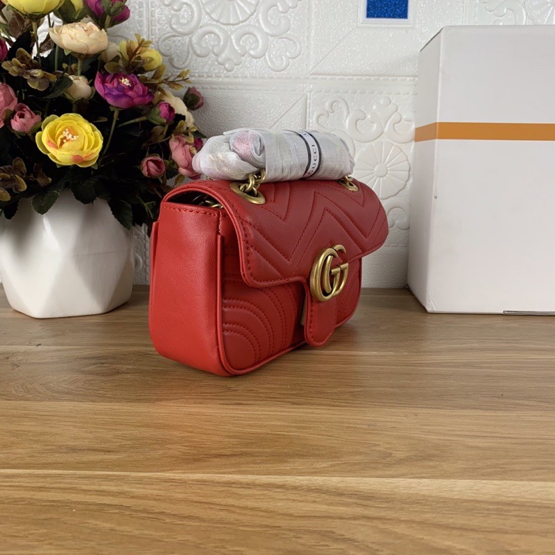 Túi xách Gucci Marmont size 22cm màu đỏ (có sẵn)