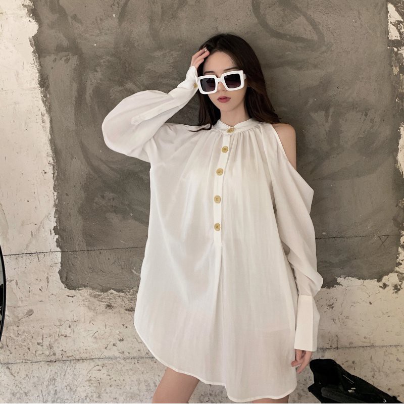 Áo sơ mi trắng hở vai vạt bầu phom rộng dáng suông dễ phối đồ - Váy Sơ mi Hở Vai Sexy, | BigBuy360 - bigbuy360.vn