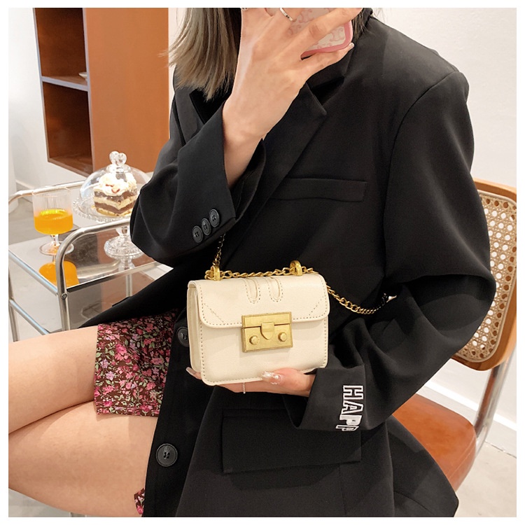 Túi mini nữ đeo chéo dáng hộp phối dây xích khóa bấm thời trang Hàn Quốc LK202