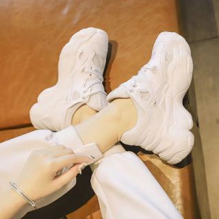Giày Sneaker Trắng Basic Đồng Niên Cá Mực Hầm Mật