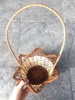 Lẵng sao mây tre nan cắm hoa