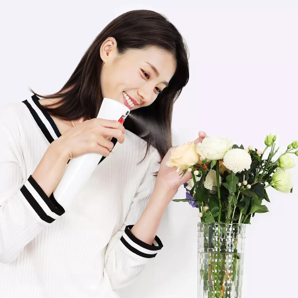 Bình xịt nước tưới cây UARELIFFE 300ml đa năng tiện lợi