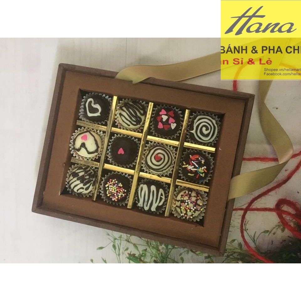 Hộp đựng socola mica trong 12 viên, 18 viên