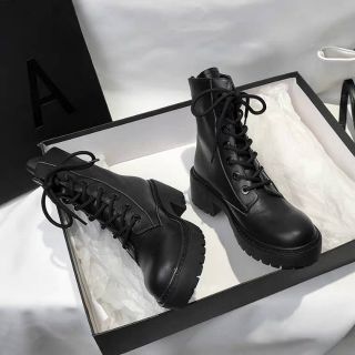 (sẵn 37)Giày boots unisex đế cao ulzzang Hàn Quốc