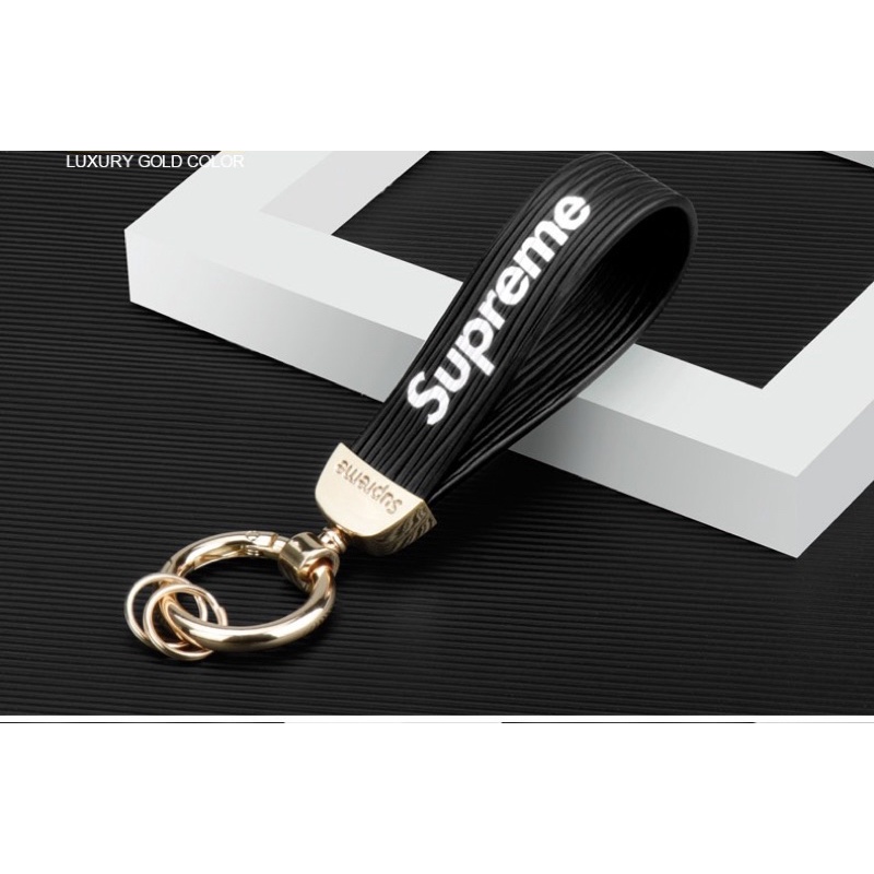 Móc khoá Supreme Cao Cấp