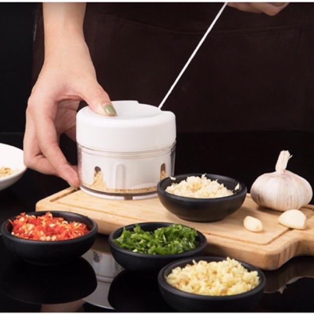 Máy xay tỏi ớt hành bằng tay đa năng/ dụng cụ xay tỏi kéo tay ( tuyển khách sỉ)