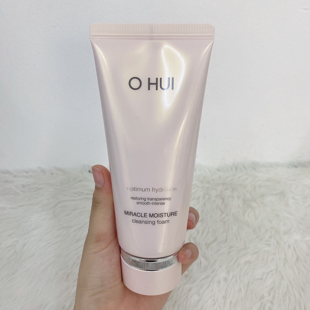 Sữa rửa mặt Ohui hồng Miracle Moisture Cleansing Foam 200ml - Chuẩn chính hãng LG Hàn Quốc