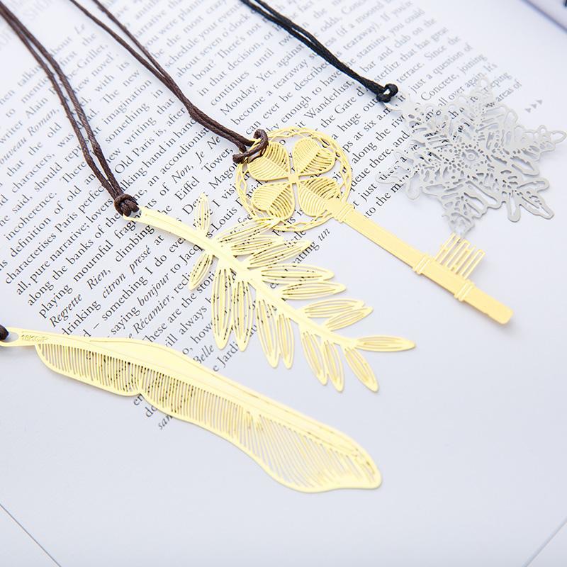 Creative and Classical Golden Metal Leaf Key Feather Snowflake Hollow Lanyard Exquisite Bookmark 